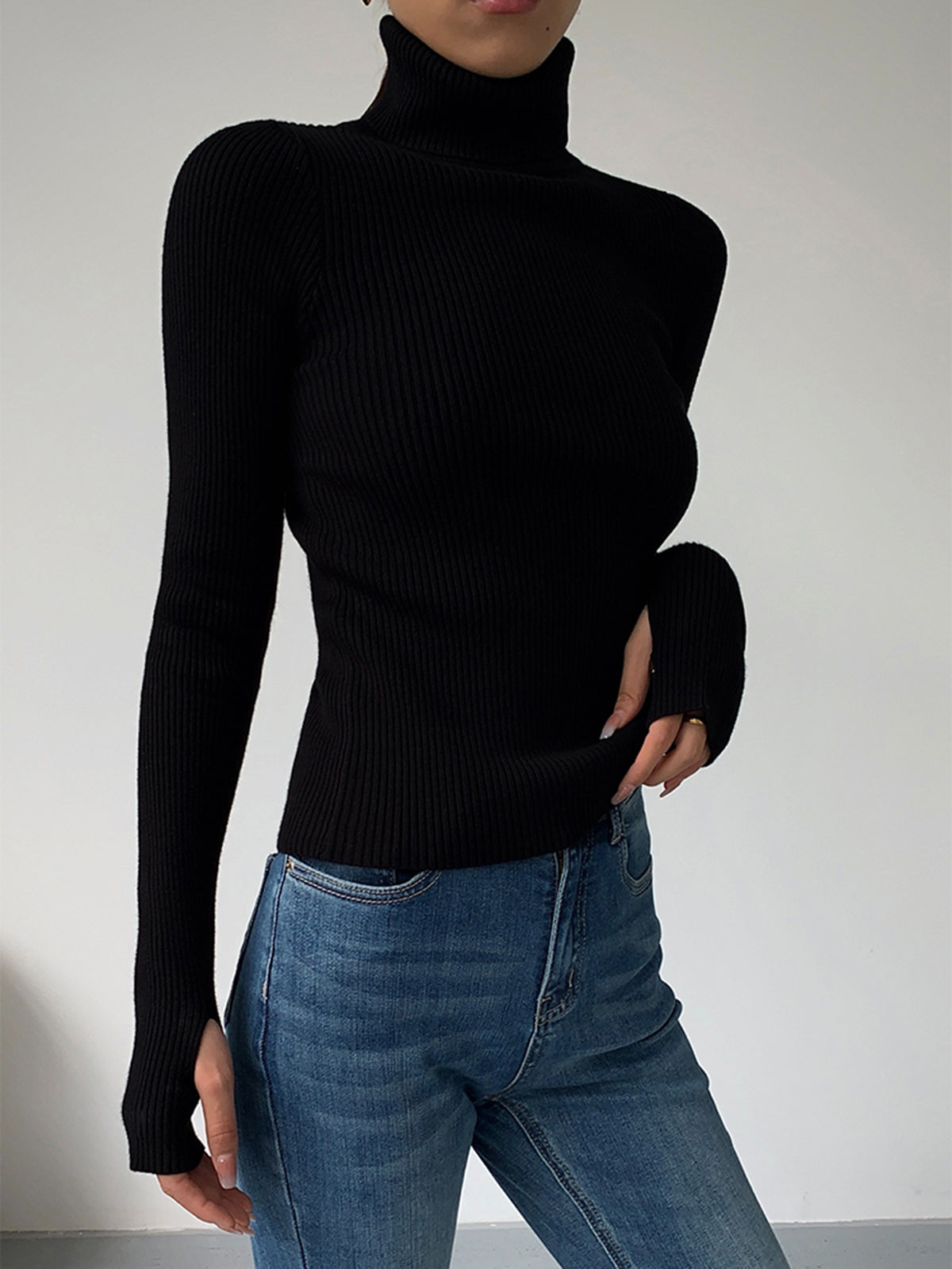Fitted Ribbed Turtleneck Sweater with Long Sleeves