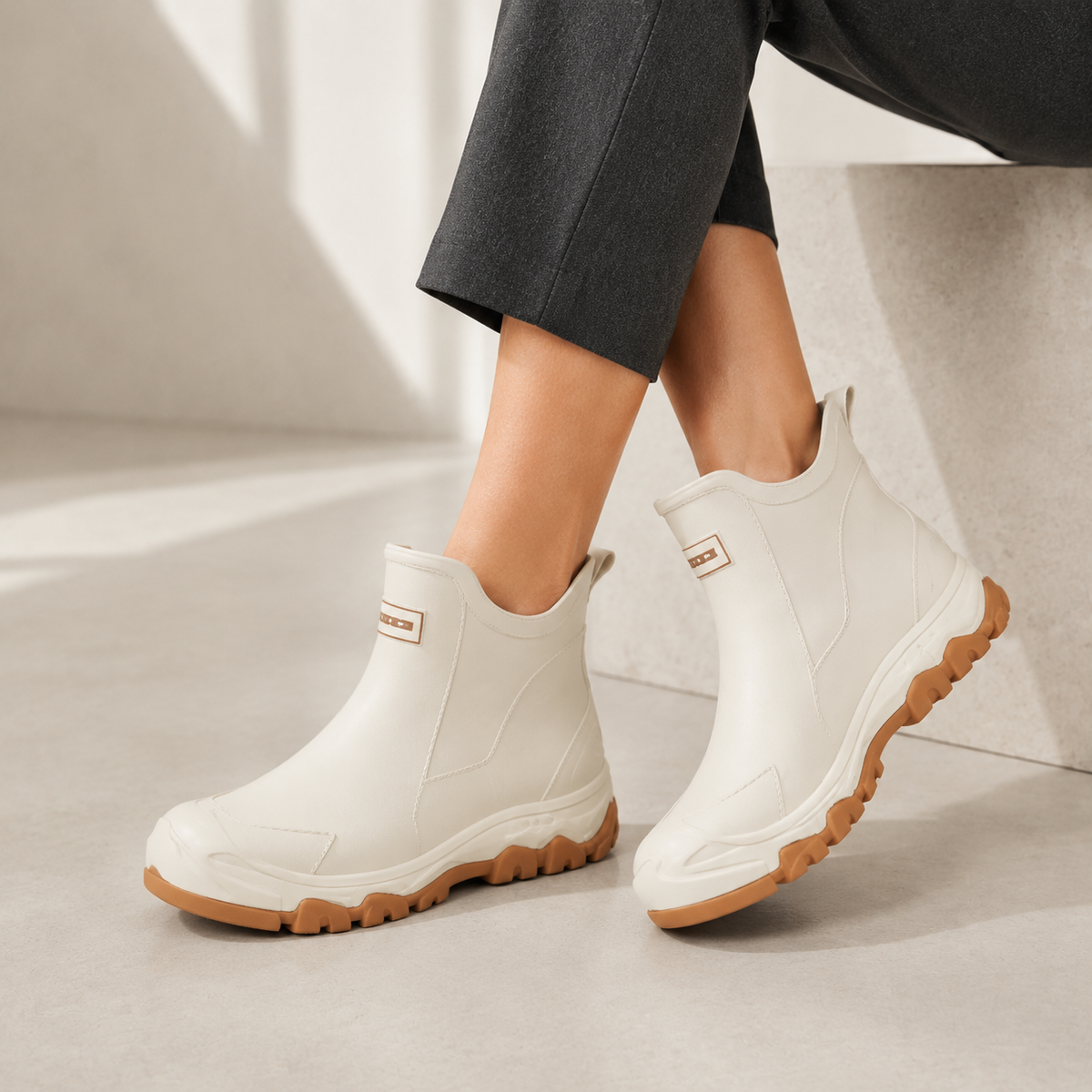 Anwen | Waterproof Chelsea Boots Slip-On Design