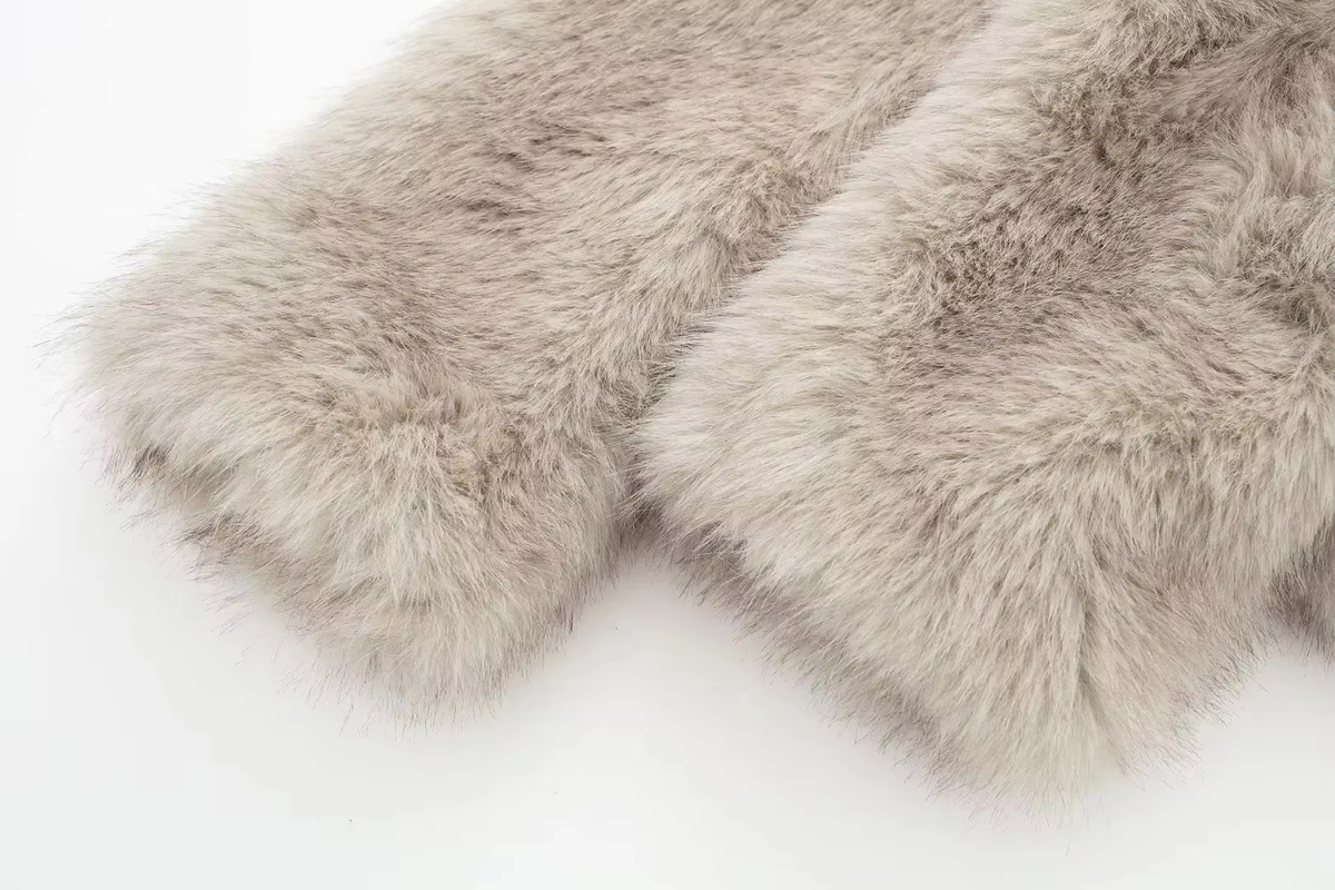 Charlotte | Women's Faux Fur Coat | Collared